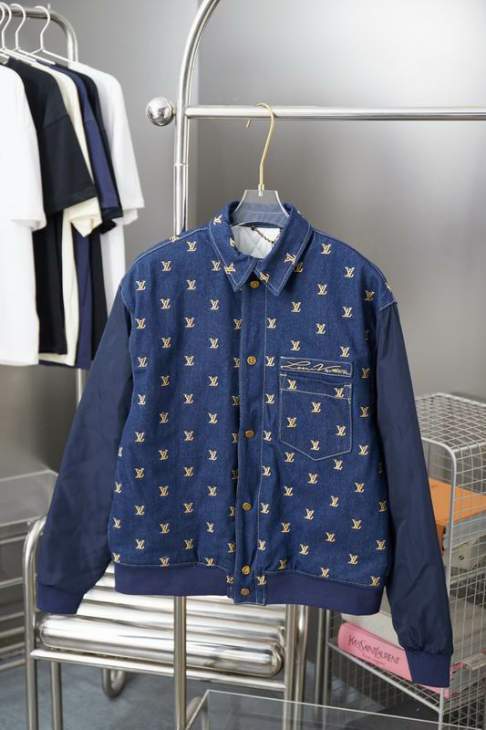 Picture of Louis Vuitton Jackets _SKULVsz46-52hgntx3131547